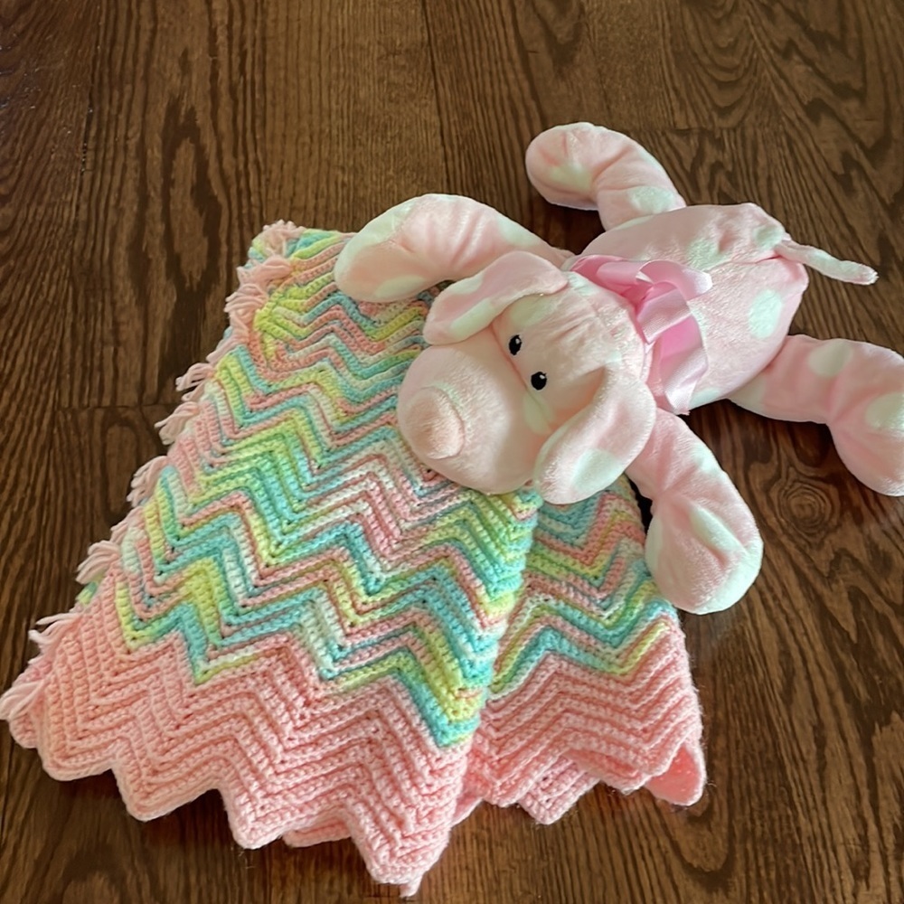HANDMADE CROCHET BABY GIRL BLANKET AND STUFFY doggy MULTI color Chevron